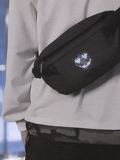 Sling Bag mit LED-Anzeige
