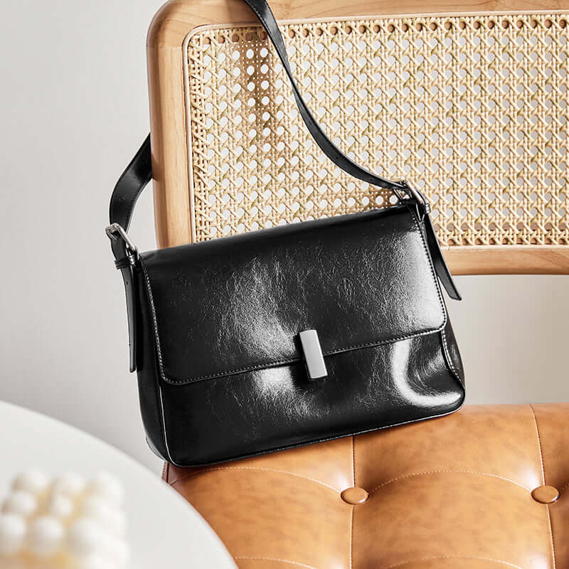 Versatile and Stylish Calf Leather Crossbody Bag-4