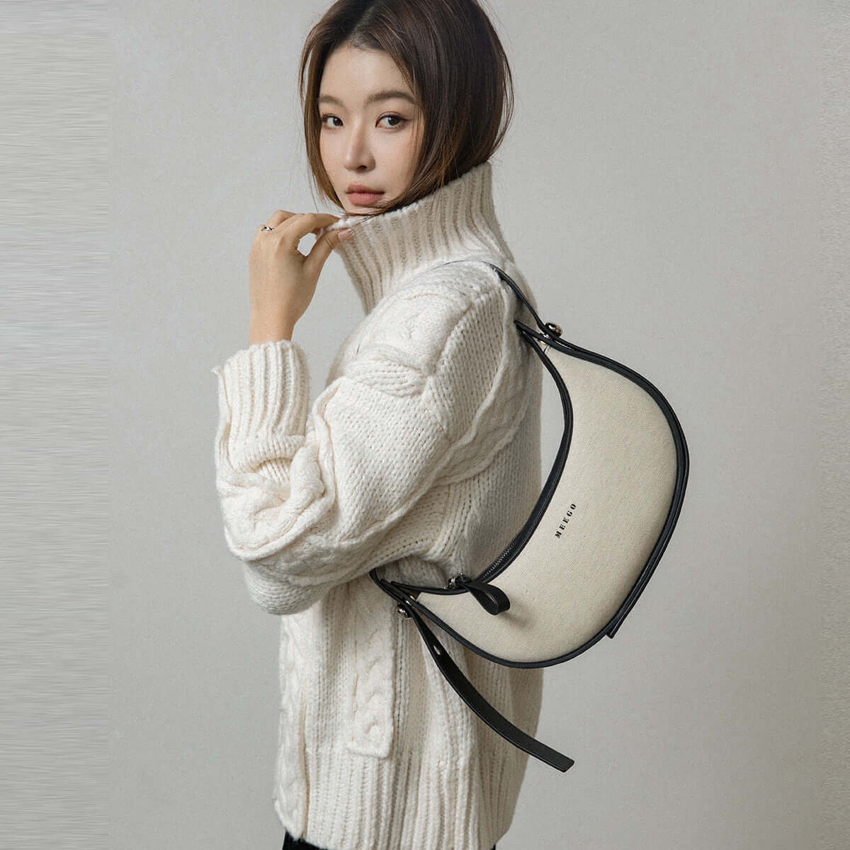 Black and White Crescent Bag-2