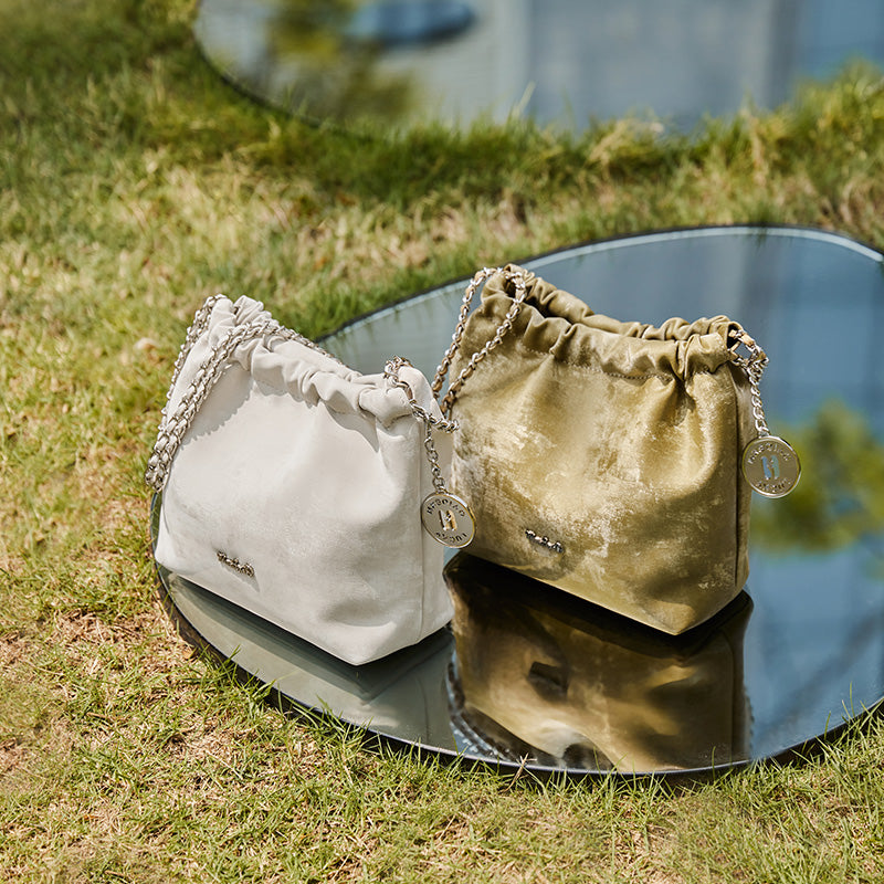 Metallic Leather Pleated Chain Strap Bag-1