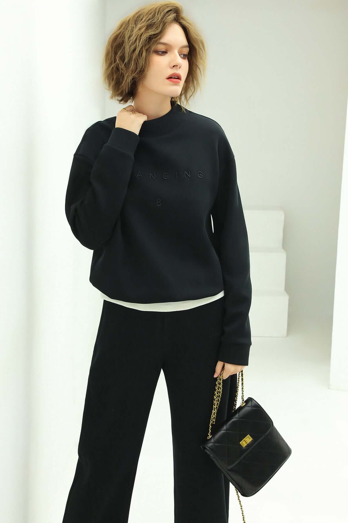 Minimalistic Long-Sleeved Sweater-2