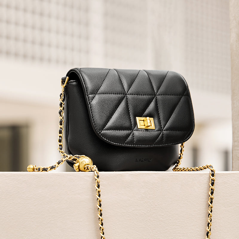 Monaco Trendy Triangle Quilted Leather Chain Bag-3