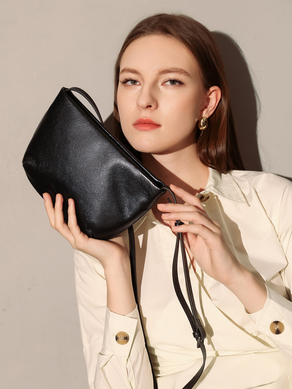 Nora Daily Leather Bucket Bag-3