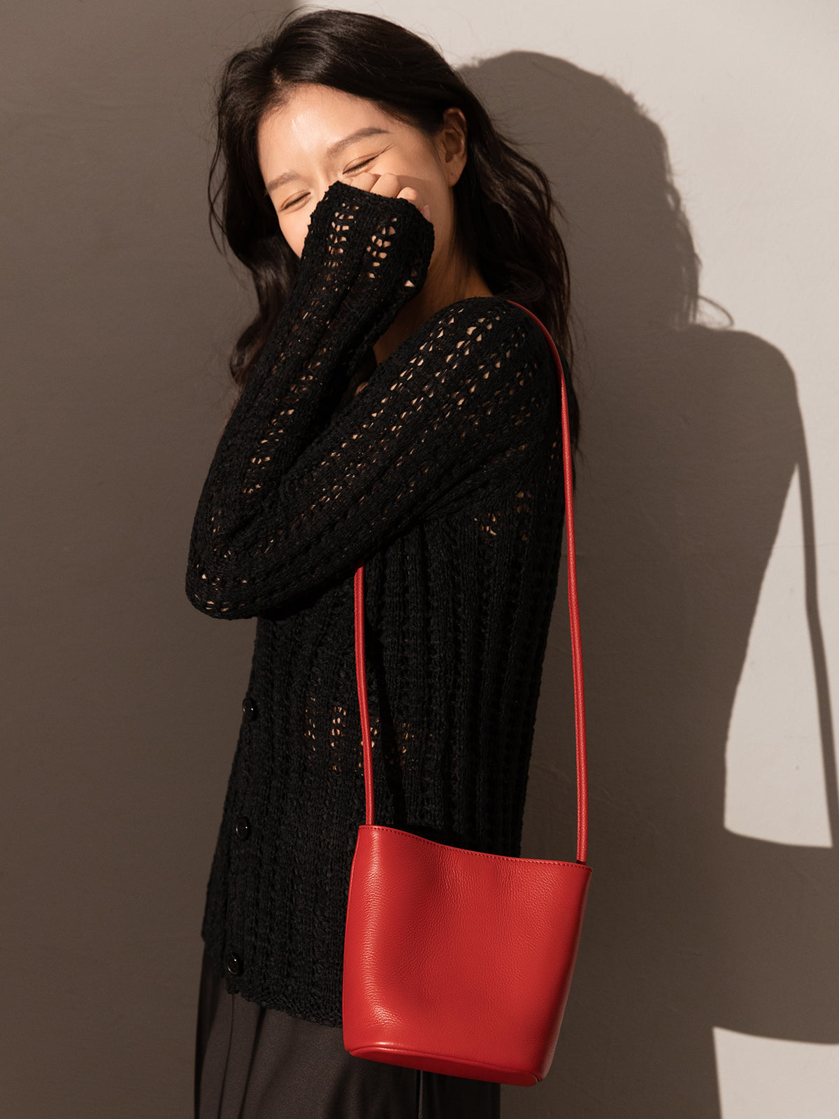 Thin Strap Waterproof Leather Bucket Bag-3