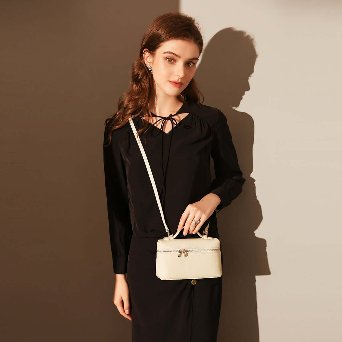 Traveler's Top-Handle Rectangle Box Mini Make Up Bag-4