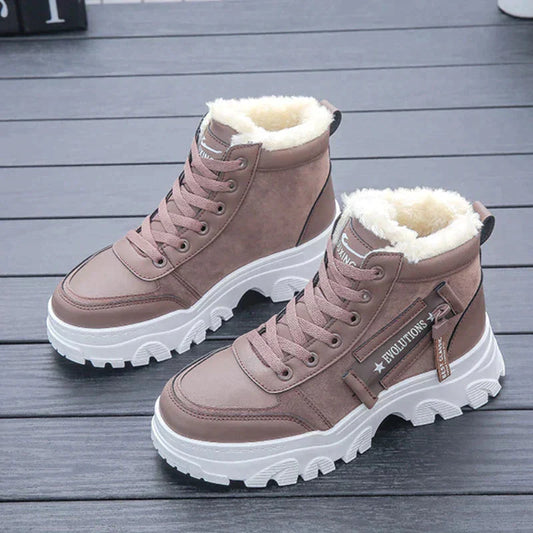 Warme und bequeme Winterstiefel