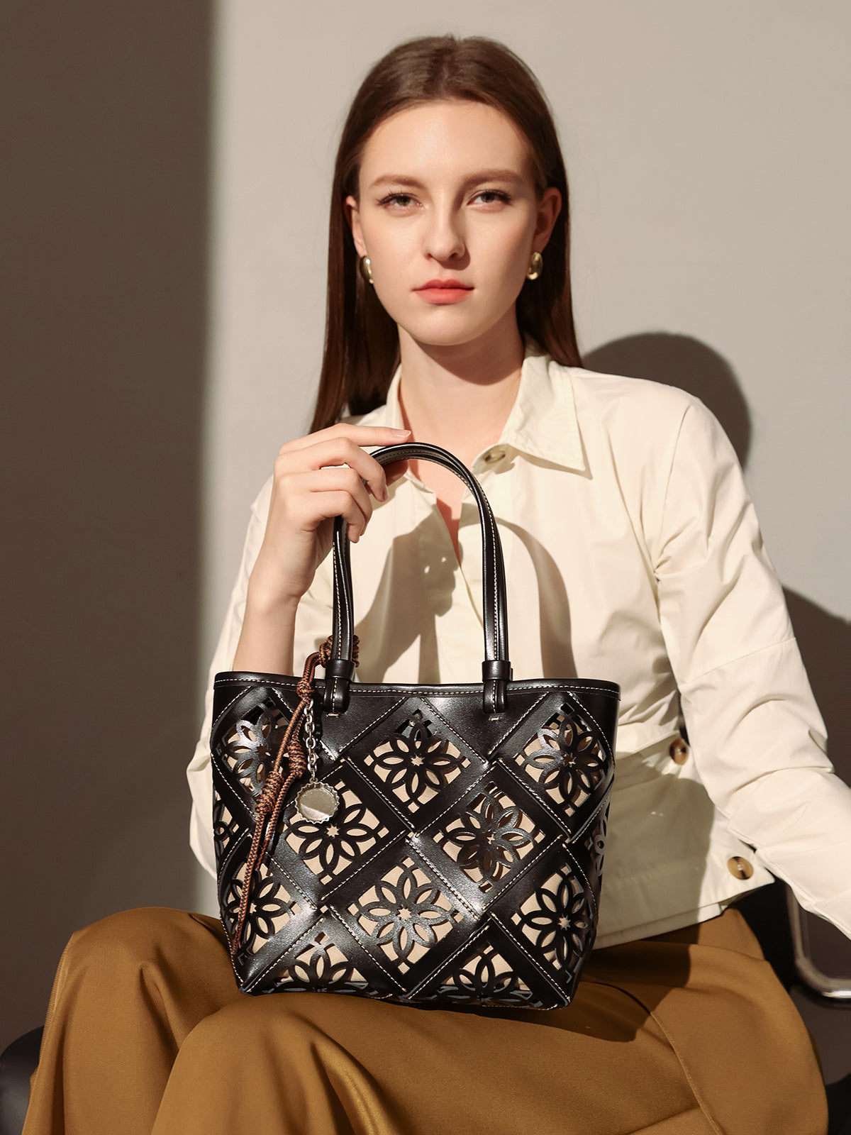 Venetian Perforated Leather Tote Bag-2