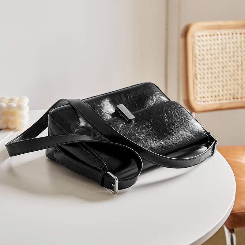 Versatile and Stylish Calf Leather Crossbody Bag-2